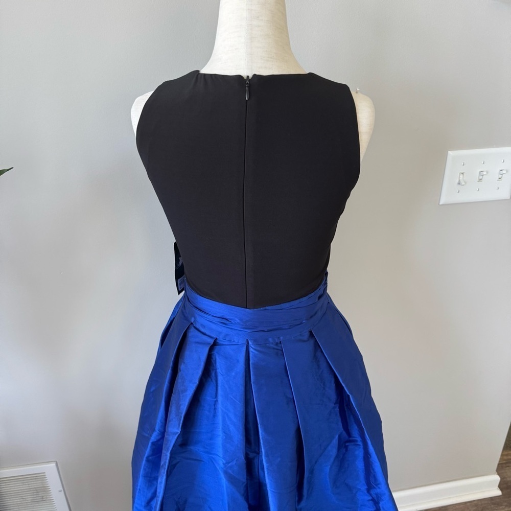 NWT! Lauren Ralph Lauren Green Label Elegant Black and Blue Evening Gown - Picture 4 of 10
